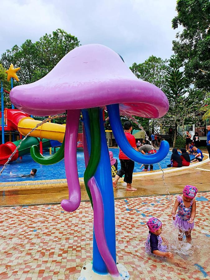 Melaka Top Largest Waterpark Resort - By Youbnb Homestay Melaka المظهر الخارجي الصورة